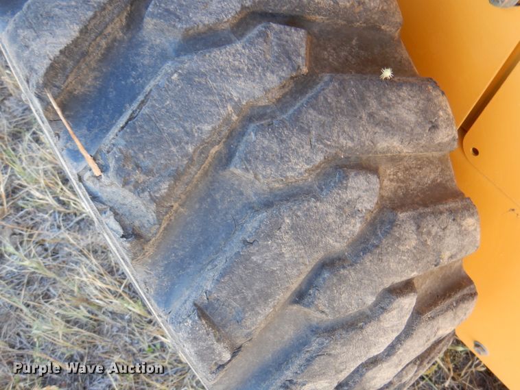 image for item DI5291 1998 John Deere 5575  skid steer loader