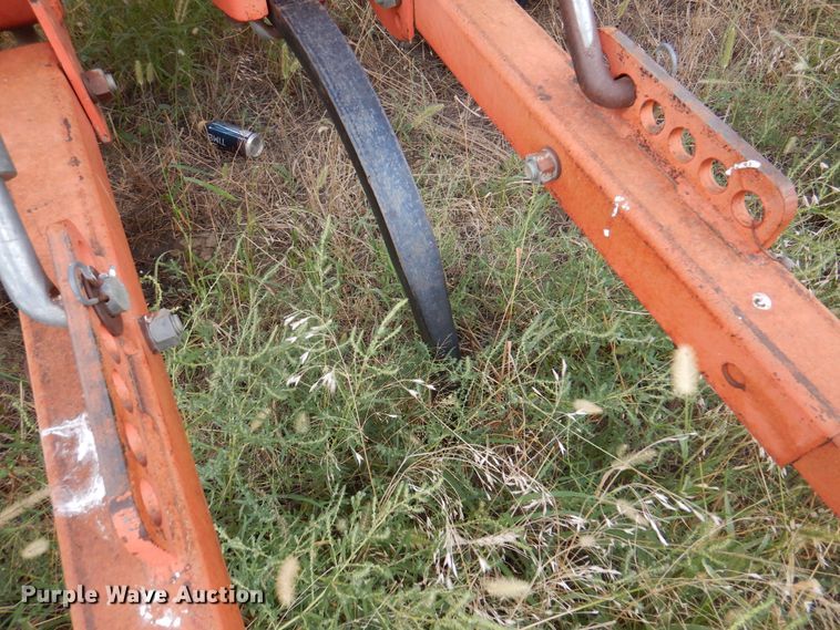 image for item DI5293 Sunflower 3160-42  field cultivator