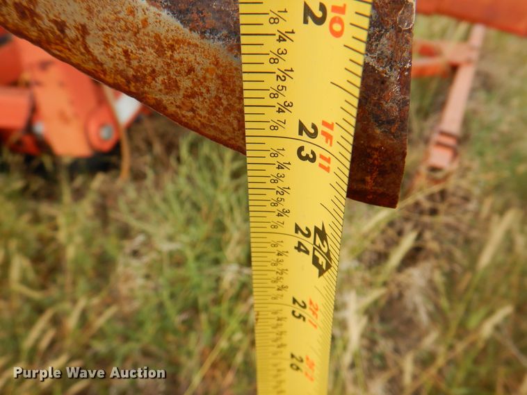 image for item DI5293 Sunflower 3160-42  field cultivator