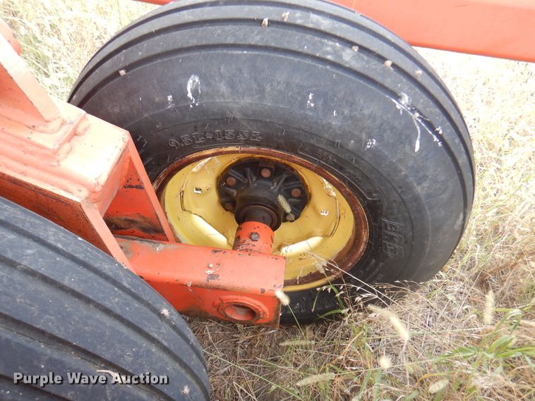 image for item DI5293 Sunflower 3160-42  field cultivator