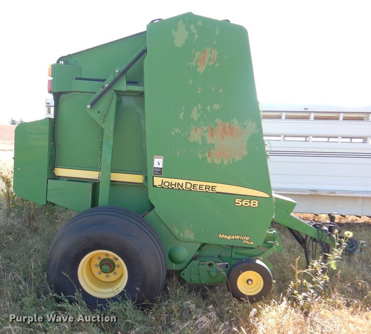 image for item DI5296 2007 John Deere 568  round baler