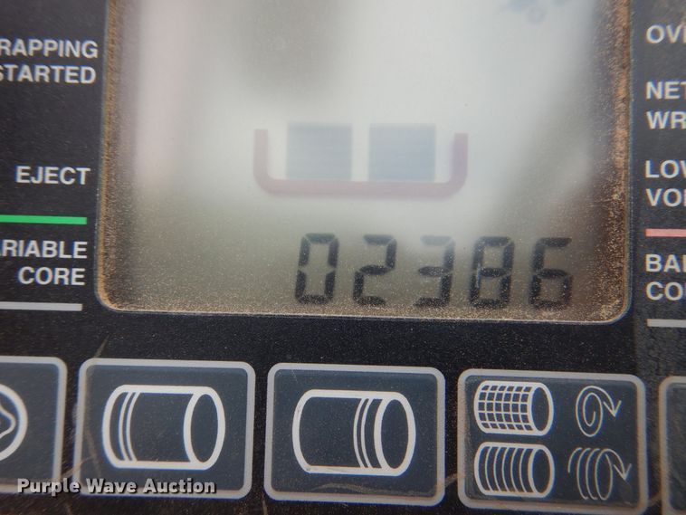 image for item DI5296 2007 John Deere 568  round baler