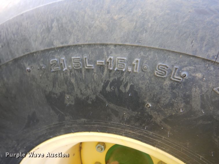 image for item DI5296 2007 John Deere 568  round baler