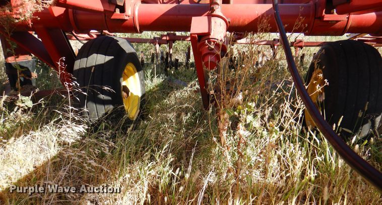 image for item DI5297 Sunflower 3372-40  sweep plow