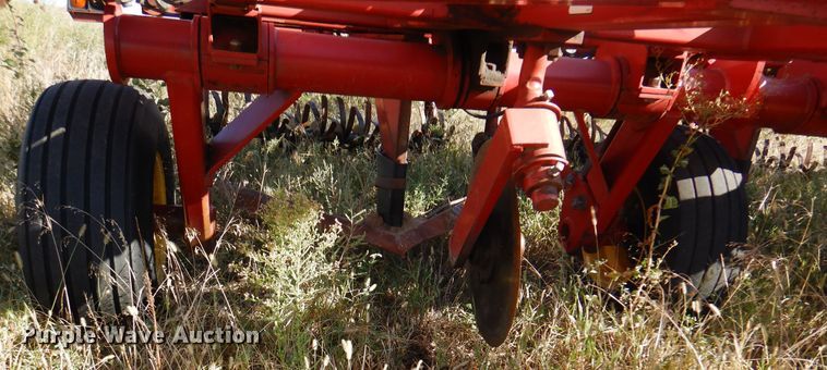 image for item DI5297 Sunflower 3372-40  sweep plow