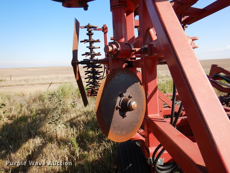 image for item DI5297 Sunflower 3372-40  sweep plow