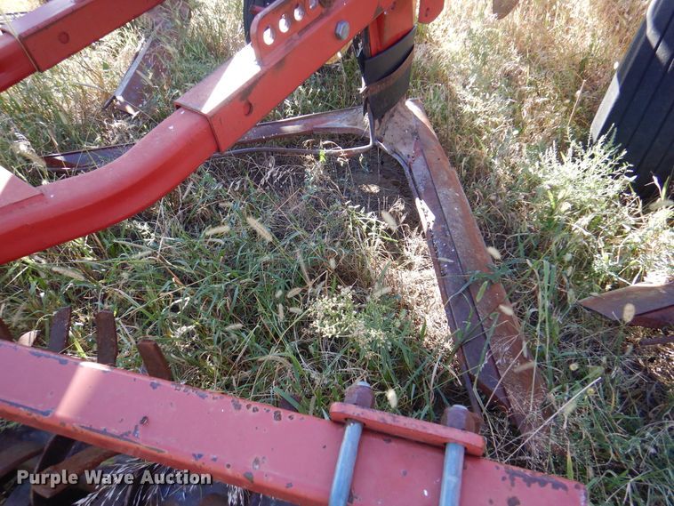 image for item DI5297 Sunflower 3372-40  sweep plow