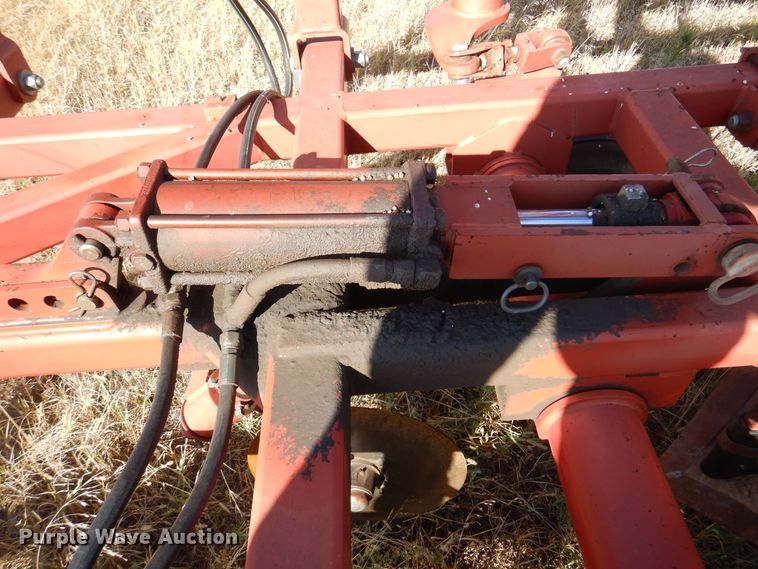 image for item DI5297 Sunflower 3372-40  sweep plow