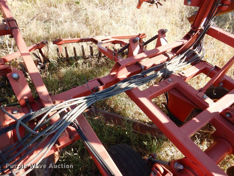 image for item DI5297 Sunflower 3372-40  sweep plow