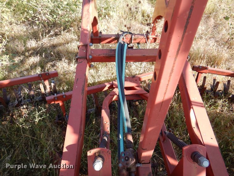 image for item DI5297 Sunflower 3372-40  sweep plow