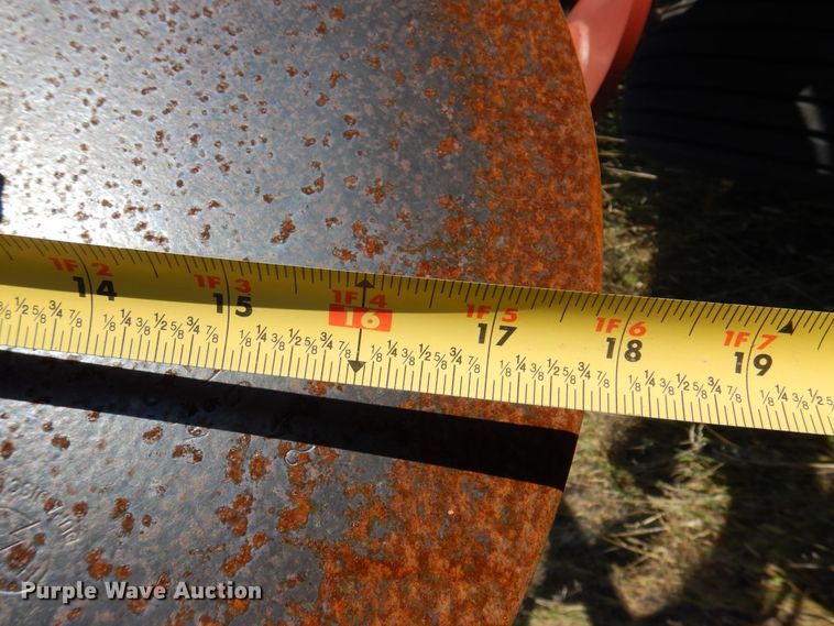 image for item DI5297 Sunflower 3372-40  sweep plow