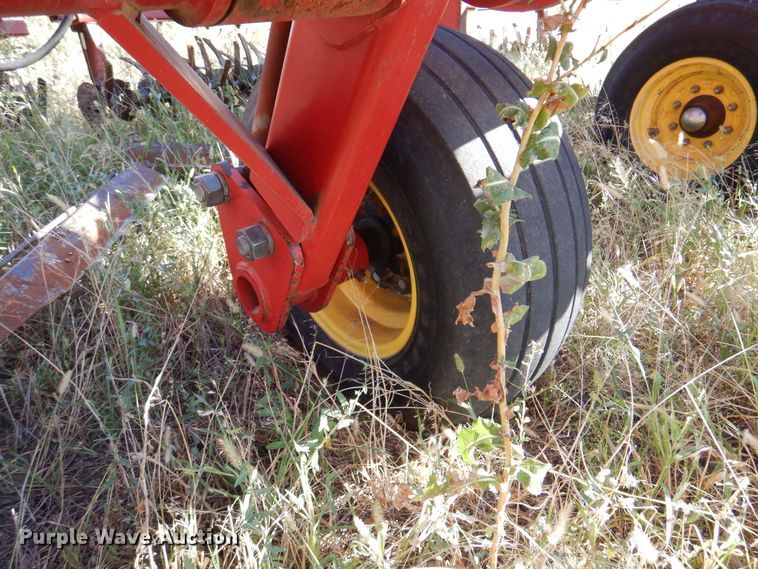 image for item DI5297 Sunflower 3372-40  sweep plow