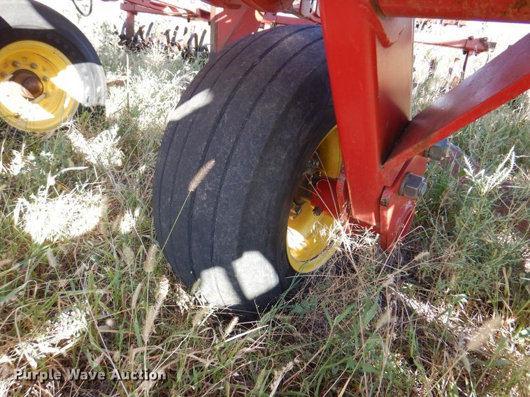 image for item DI5297 Sunflower 3372-40  sweep plow