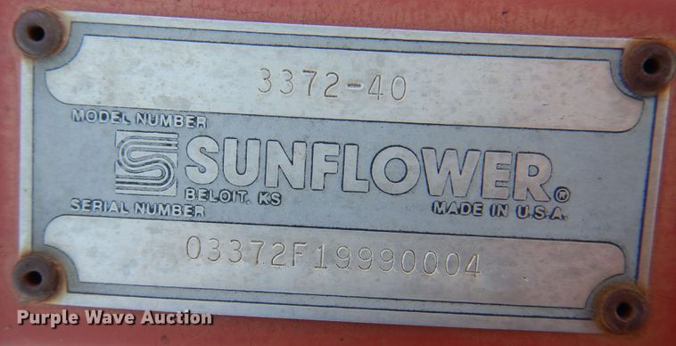 image for item DI5297 Sunflower 3372-40  sweep plow