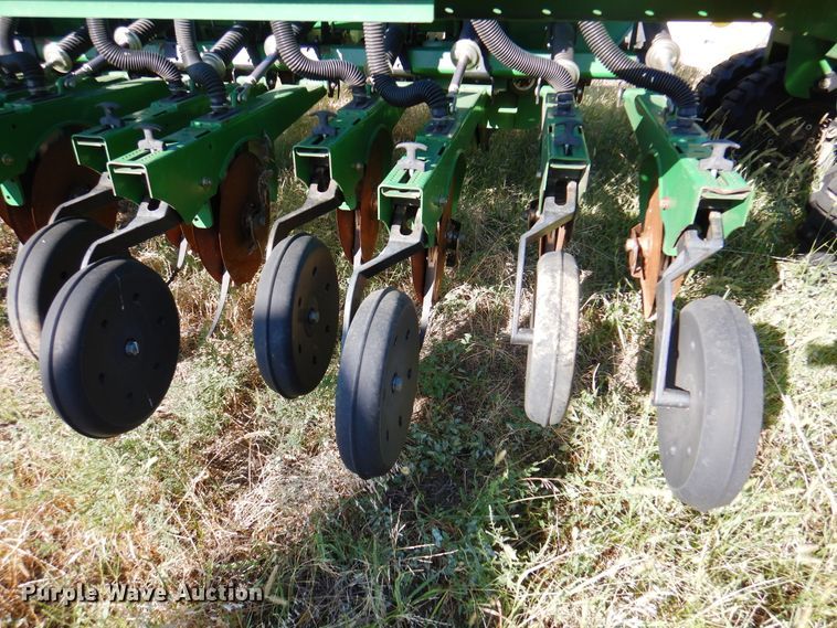 image for item DI5298 Great Plains 3S-4000HD-4810  grain drill