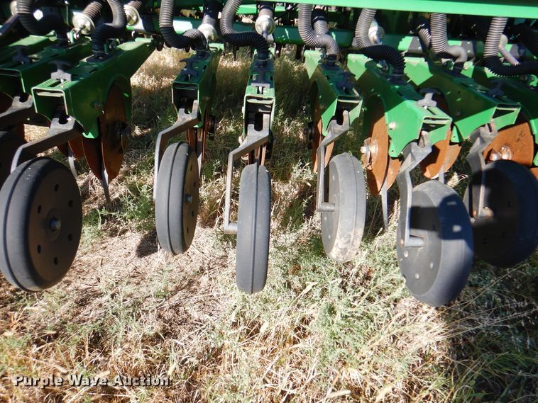 image for item DI5298 Great Plains 3S-4000HD-4810  grain drill