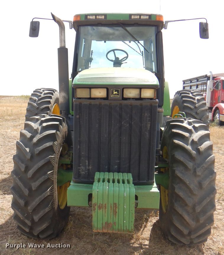 image for item DI5299 1995 John Deere 8400  MFWD tractor