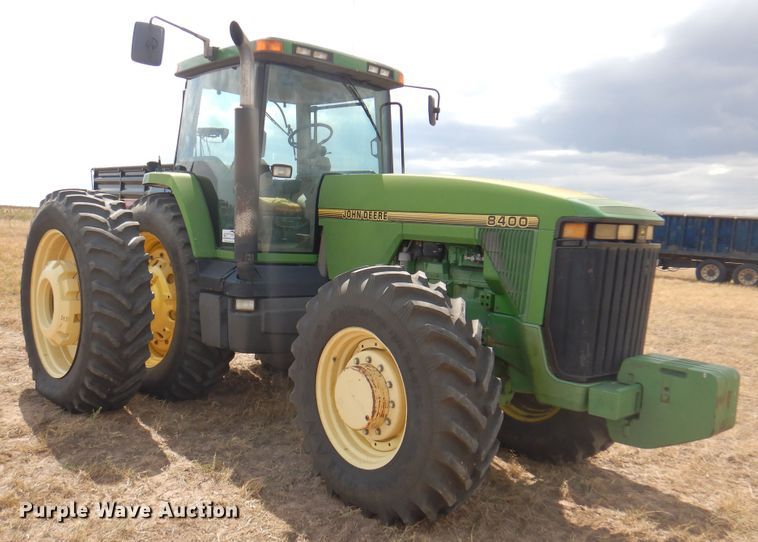 image for item DI5299 1995 John Deere 8400  MFWD tractor
