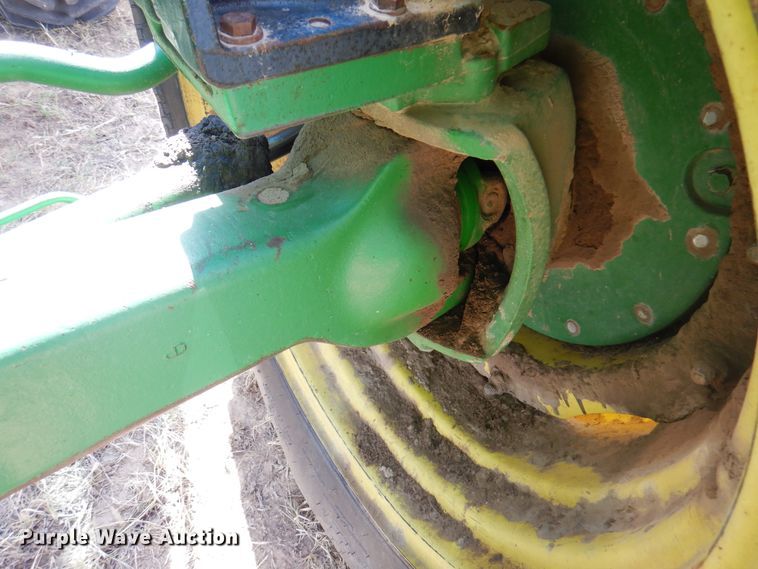 image for item DI5299 1995 John Deere 8400  MFWD tractor