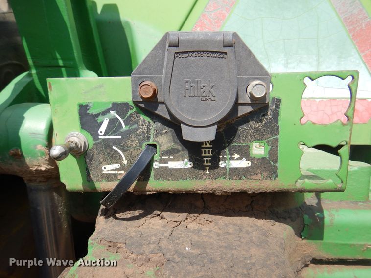 image for item DI5299 1995 John Deere 8400  MFWD tractor