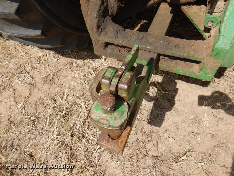 image for item DI5299 1995 John Deere 8400  MFWD tractor