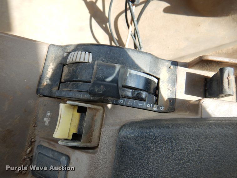 image for item DI5299 1995 John Deere 8400  MFWD tractor