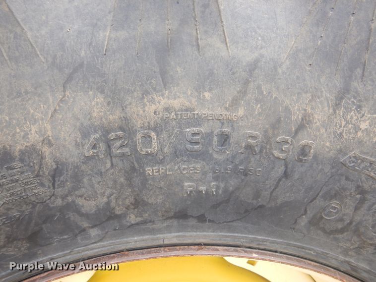 image for item DI5299 1995 John Deere 8400  MFWD tractor