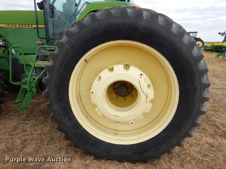 image for item DI5299 1995 John Deere 8400  MFWD tractor