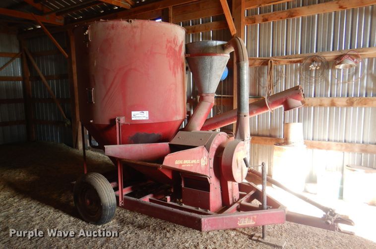 image for item DI5301 Gehl 50MX  feed grinder/mixer