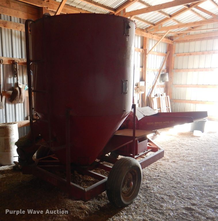 image for item DI5301 Gehl 50MX  feed grinder/mixer