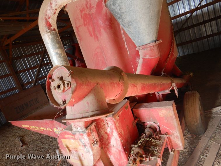 image for item DI5301 Gehl 50MX  feed grinder/mixer