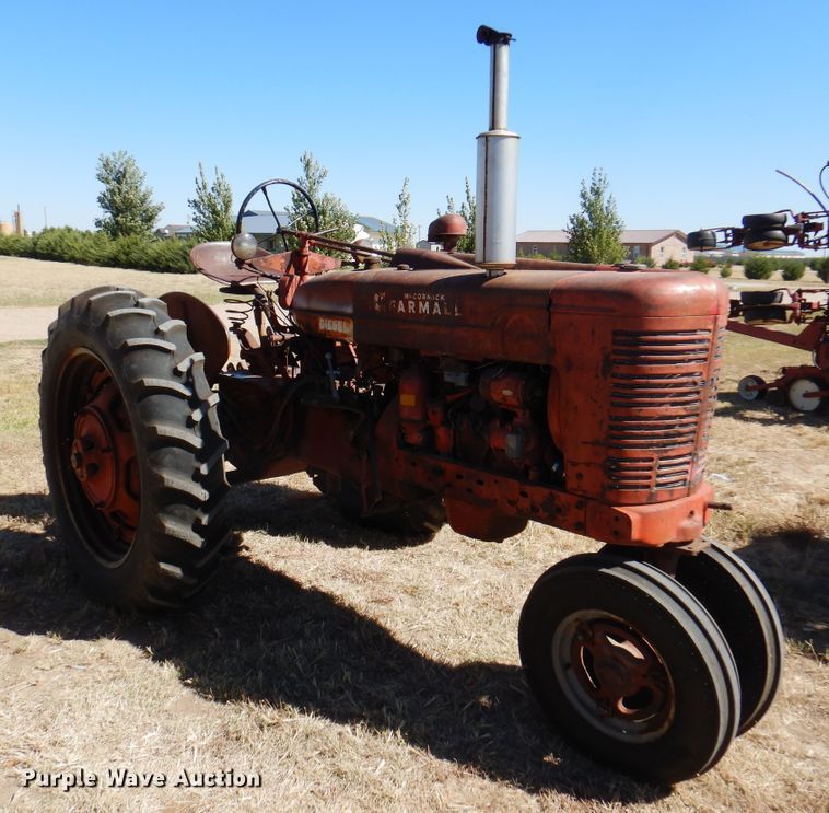 image for item DI5319 1952 Farmall Super MD  tractor