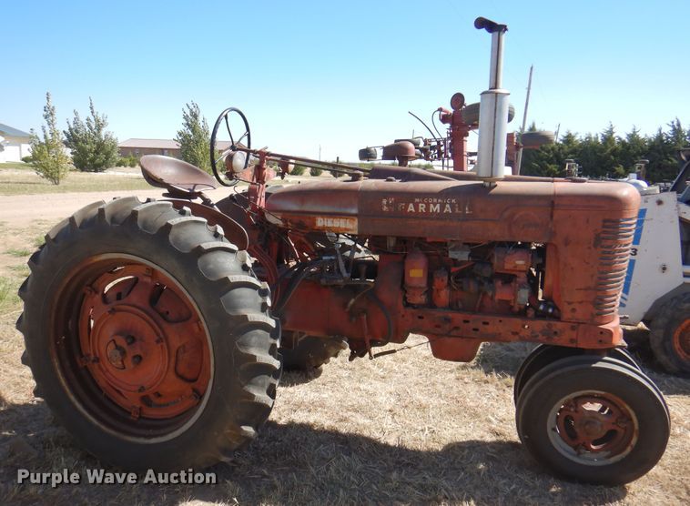 image for item DI5319 1952 Farmall Super MD  tractor