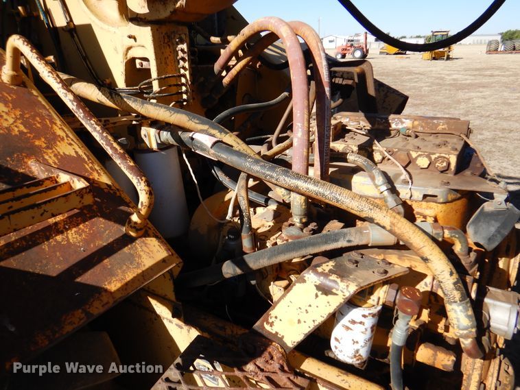 image for item DI5324 1995 John Deere 762B  elevating scraper