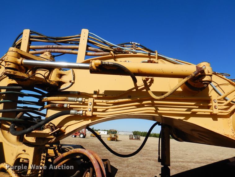 image for item DI5324 1995 John Deere 762B  elevating scraper