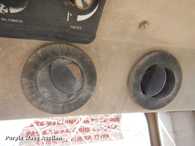 image for item DI5324 1995 John Deere 762B  elevating scraper