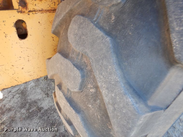 image for item DI5324 1995 John Deere 762B  elevating scraper