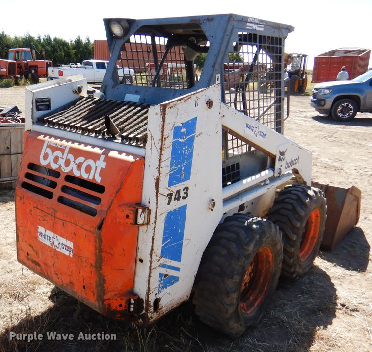 image for item DI5326 1988 Bobcat 743  skid steer loader