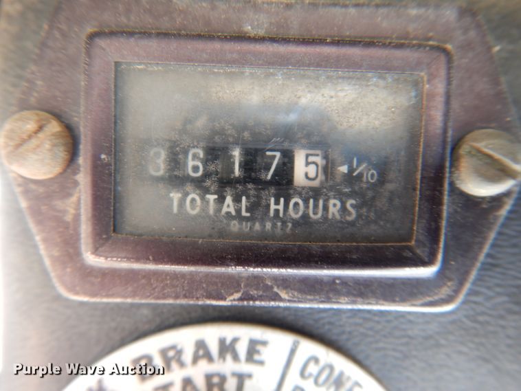 image for item DI5326 1988 Bobcat 743  skid steer loader