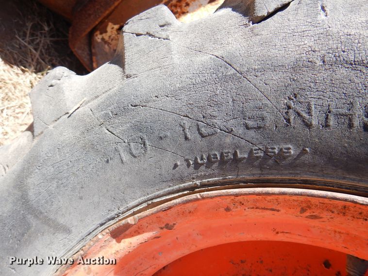 image for item DI5326 1988 Bobcat 743  skid steer loader