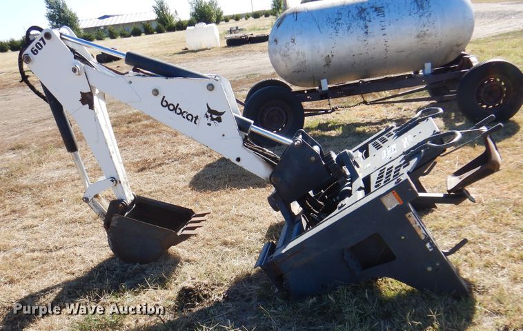 image for item DI5327 Bobcat 607  skid steer backhoe