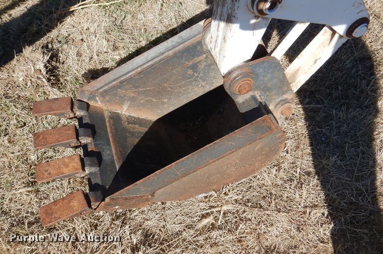 image for item DI5327 Bobcat 607  skid steer backhoe