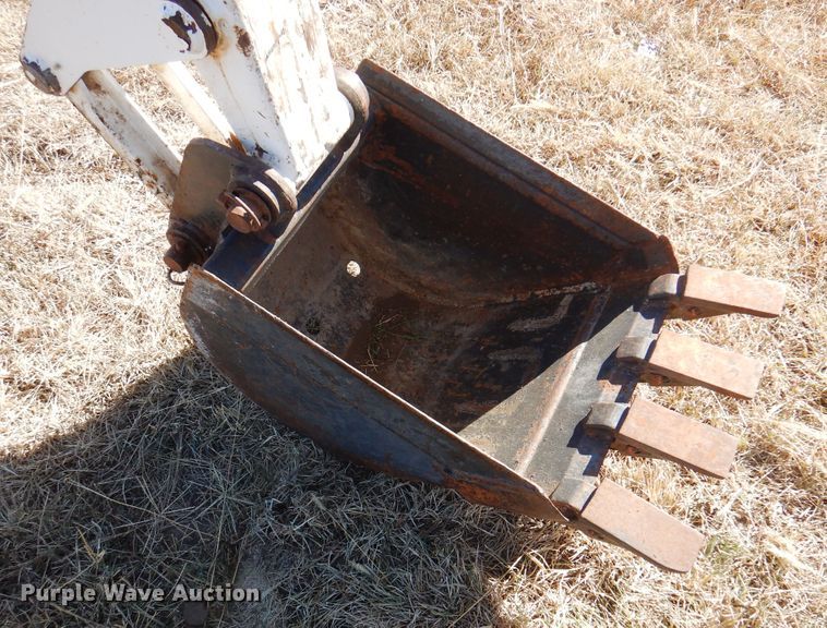 image for item DI5327 Bobcat 607  skid steer backhoe