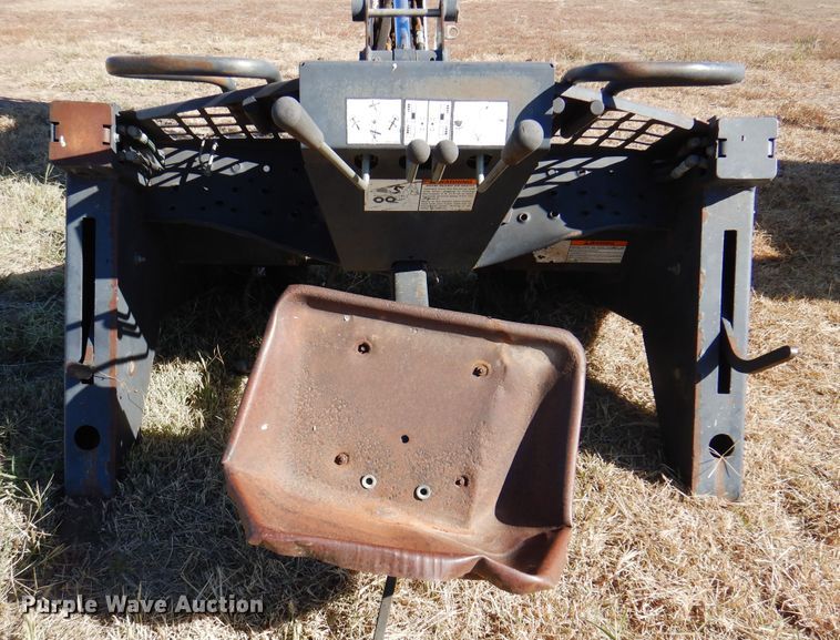 image for item DI5327 Bobcat 607  skid steer backhoe