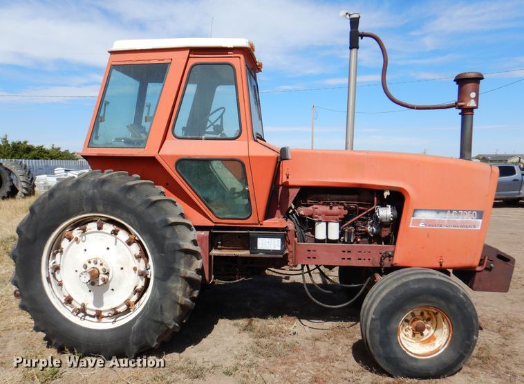 image for item DI5330 Allis Chalmers 7050  tractor