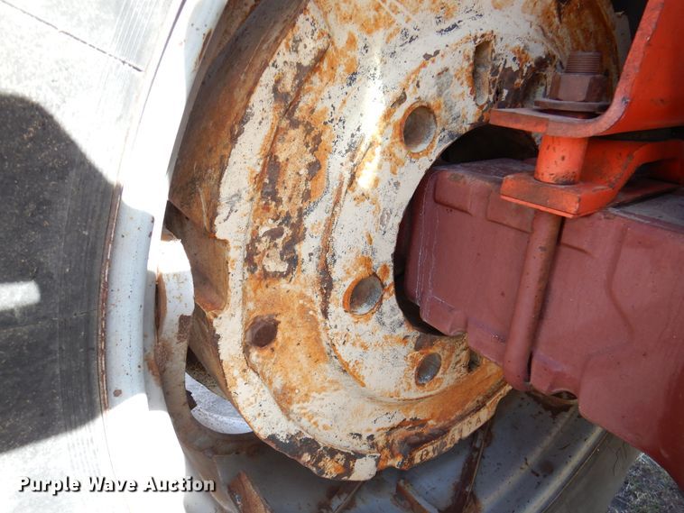 image for item DI5330 Allis Chalmers 7050  tractor