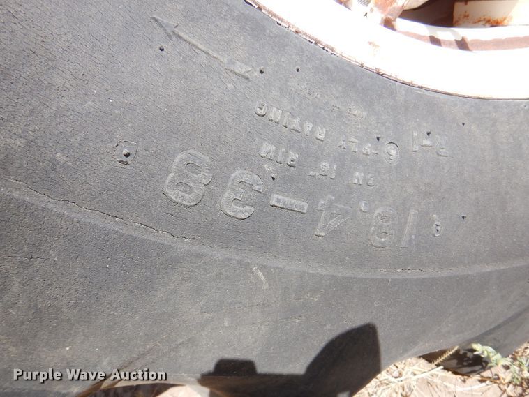 image for item DI5330 Allis Chalmers 7050  tractor