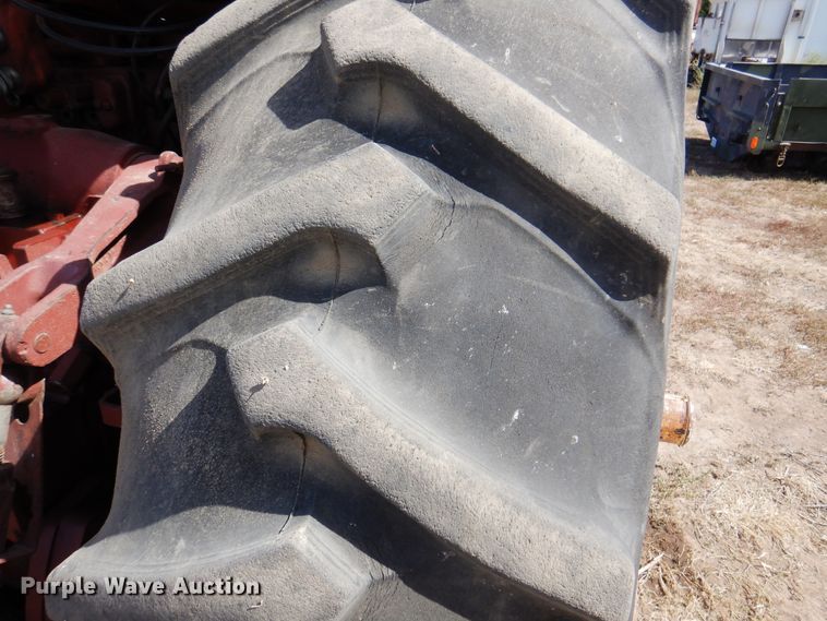 image for item DI5330 Allis Chalmers 7050  tractor