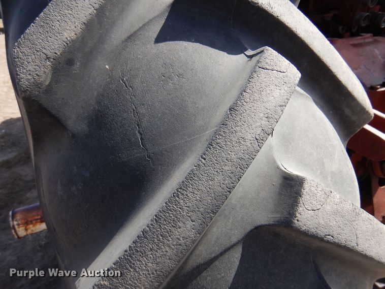 image for item DI5330 Allis Chalmers 7050  tractor