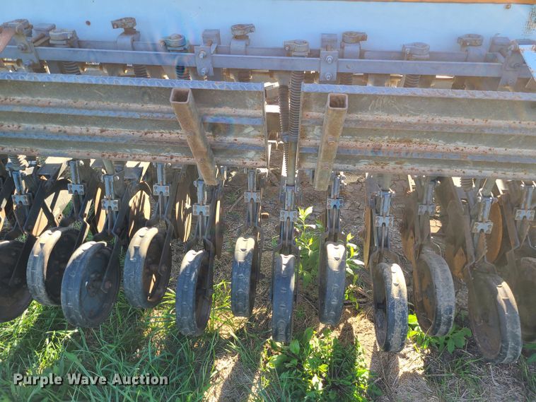 image for item DI6203 CrustBuster DD3300  grain drill